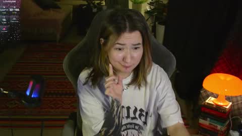 Snapshot of iam_meg chatting on February 25, 10:09 pm Meg  online show from February 25, 10:09 pm