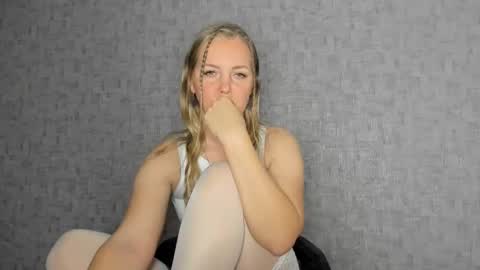 Venus online show from December 4, 1:57 pm