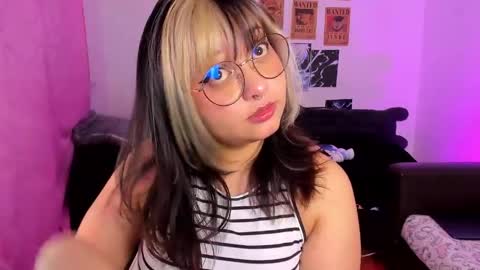 Zoe 3 online show from March 31, 9:42 am