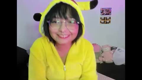 Zoe 3 online show from March 8, 2:21 am