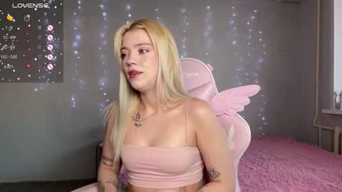 Cassie  STREAMS HERE EVERYDAY online show from February 27, 1:44 pm