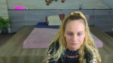 Ice Blue online show from April 8, 8:11 pm