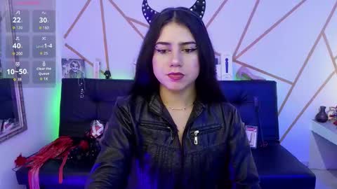 ilayra_smith online show from November 10, 8:15 pm