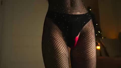 illona_harriss online show from December 16, 5:41 pm