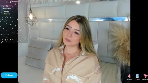 DAHLIA online show from December 13, 8:37 pm