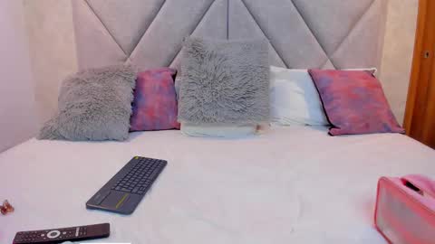 Manu  online show from March 5, 11:28 am