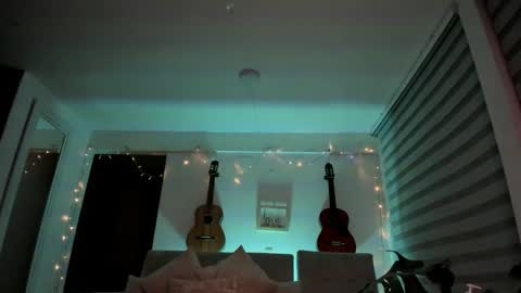 im_mariana online show from September 30, 1:00 am