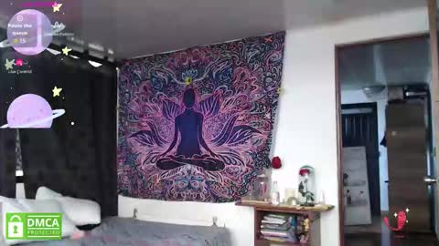 Cutie pie online show from December 17, 4:44 pm