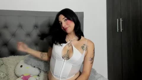 imemily444_ online show from July 24, 4:21 am