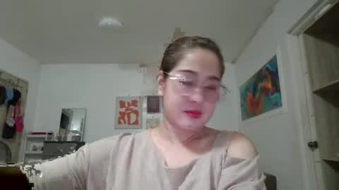 Snapshot of immaculate02 chatting on December 8, 12:52 pm Immaculate02 online show from December 8, 12:52 pm