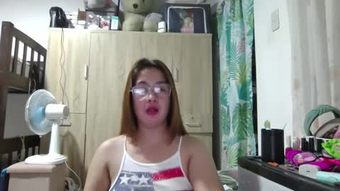 Snapshot of immaculate02 chatting on December 12, 3:05 pm Immaculate02 online show from December 12, 3:05 pm