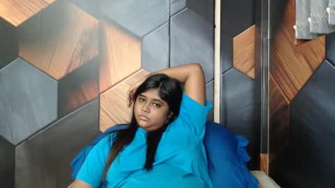 Melz online show from September 9, 1:33 pm