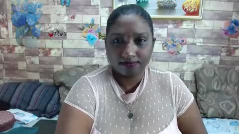 Snapshot of indianblue3 chatting on September 9, 10:15 am tracy online show from September 9, 10:15 am