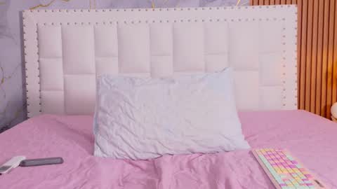 LITTLE AINHOA  online show from October 23, 7:42 pm