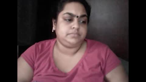 indianpooja1027 online show from January 14, 6:18 am