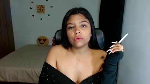 Aleja vallejo online show from October 22, 1:32 am