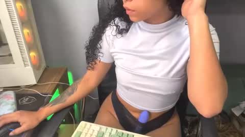 Indicasatan online show from November 27, 8:45 pm