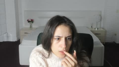 Ines Lyn online show from January 17, 3:34 am