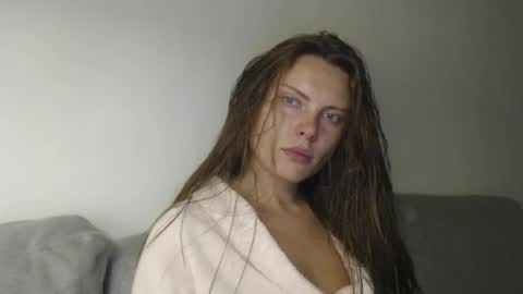 Sweet girl online show from September 26, 9:45 pm