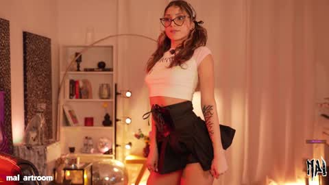 MAL ---  online show from November 16, 11:38 pm