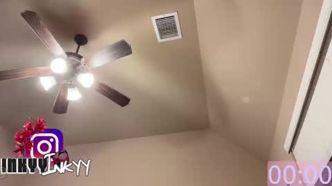 inkyyinkyy online show from September 29, 5:01 am