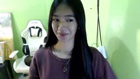 Reign online show from December 18, 6:45 pm