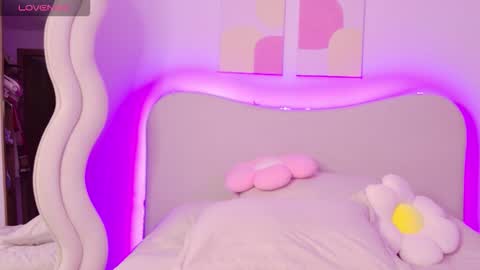 SELENA  online show from November 7, 2:55 pm