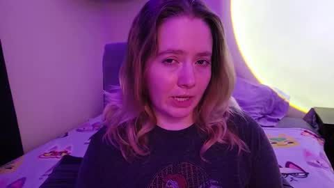 Faye online show from January 17, 3:25 am