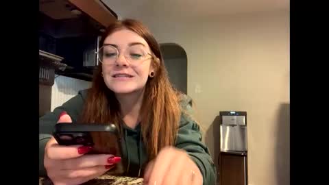 Snapshot of intothewoodswego chatting on October 26, 2:01 pm IntoTheWoodsWeGo online show from October 26, 2:01 pm