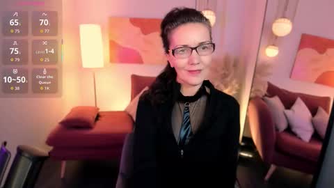 Irene online show from November 4, 2:33 pm