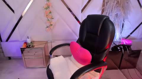 irina_rousee online show from March 6, 5:41 pm