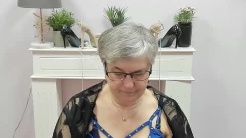 I R I S online show from January 9, 7:24 am