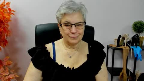 I R I S online show from October 30, 7:55 am