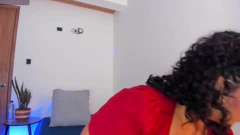 iris online show from January 6, 10:19 am