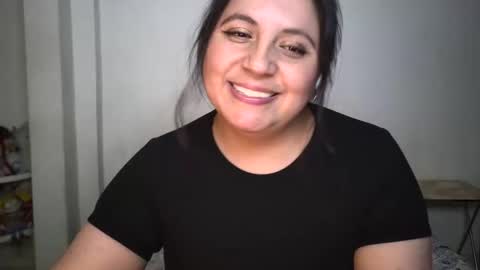 Snapshot of irissex07 chatting on October 11, 2:49 am    YOU IRIS      online show from October 11, 2:49 am