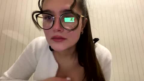 Snapshot of irisss31 chatting on February 28, 6:52 pm irisss31 online show from February 28, 6:52 pm
