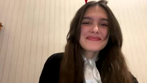 Snapshot of irisss31 chatting on December 8, 5:01 pm irisss31 online show from December 8, 5:01 pm