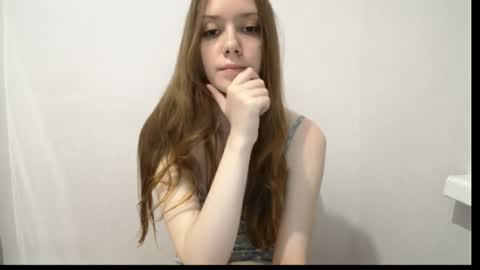irma_b2004 online show from June 8, 9:03 pm