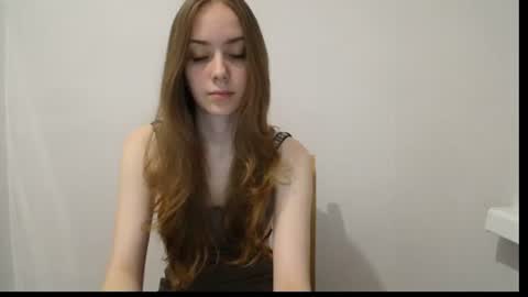irma_b2004 online show from June 16, 8:32 pm