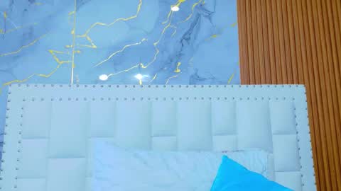 Snapshot of irresistiblemilf chatting on September 16, 12:35 pm Sandy online show from September 16, 12:35 pm