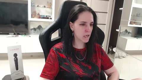 Irwi Tomboy online show from February 23, 7:06 am