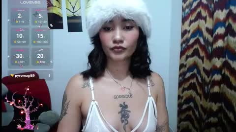 Snapshot of isa_bella___ chatting on October 7, 4:17 am Isa online show from October 7, 4:17 am