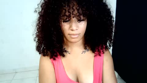 isa_bellaxx23 online show from June 15, 1:06 am