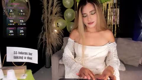 Isa Cortes  online show from March 17, 3:27 pm