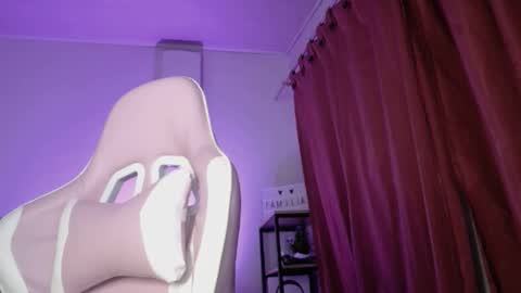 Isabella  online show from November 22, 10:29 am