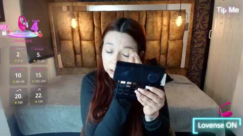  I S A  online show from February 1, 11:42 am