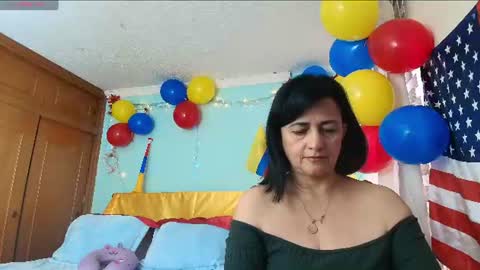Isabeel Sofia online show from June 24, 6:51 pm