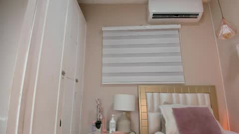 Hii I AM ISABELA   online show from April 9, 11:37 am