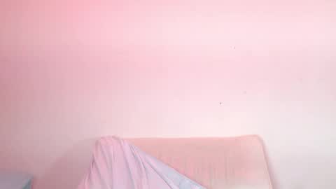 Isabella online show from May 6, 4:38 am