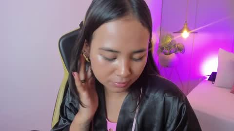 Isabel florez online show from June 3, 2:23 am